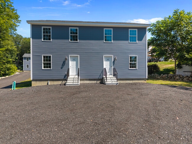 154 Grove Ave in Groton, CT - Building Photo - Building Photo