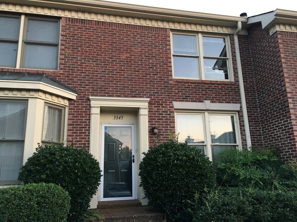 3345 Golf Club Ln in Nashville, TN - Building Photo