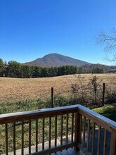 286 Temple Baptist Church Rd in West Jefferson, NC - Building Photo - Building Photo