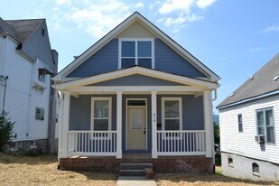 810 E 10th St in Chattanooga, TN - Building Photo