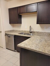 9350 Country Creek St in Houston, TX - Building Photo - Building Photo