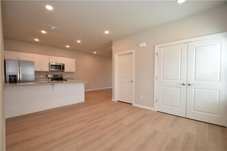 1508 SW Casuarina Dr in Bentonville, AR - Building Photo - Building Photo