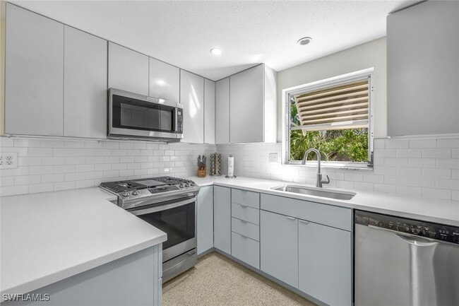 property at 413 Pameto Rd