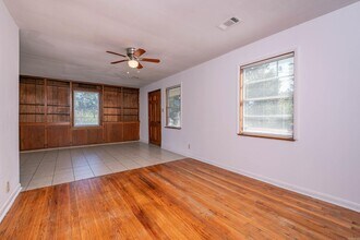 917 N East St in Benton, AR - Building Photo - Building Photo