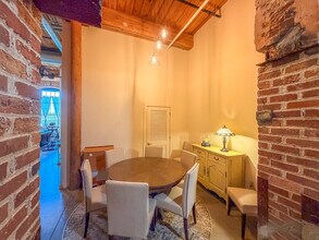 328 Mills Ave in Greenville, SC - Foto de edificio - Building Photo