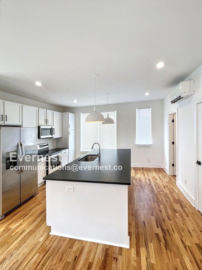 2206 Buena Vista Pike in Nashville, TN - Foto de edificio - Building Photo