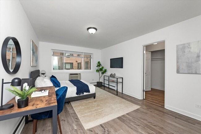 6211 N Kenmore Ave in Chicago, IL - Building Photo - Building Photo