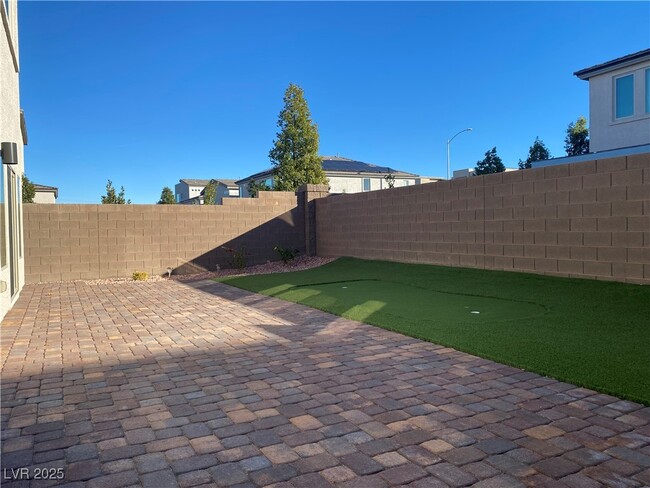 property at 7109 Moss Hl Ave