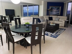 17375 Collins Ave, Unit 906 in Sunny Isles Beach, FL - Building Photo - Building Photo
