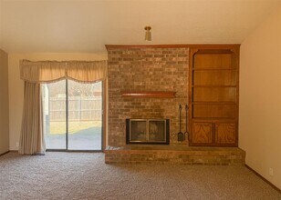 2205 Shamrock Dr in Edmond, OK - Building Photo - Building Photo