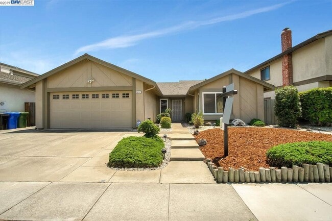 property at 4542 Amiens Ave