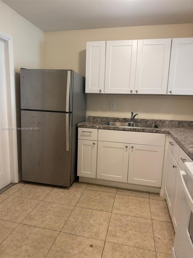 15205 NE 6th Ave in Miami, FL - Building Photo - Building Photo