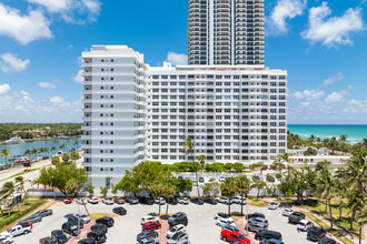 The Mimosa in Miami Beach, FL - Building Photo - Building Photo