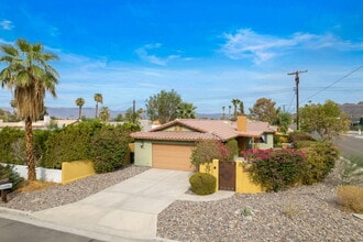 51980 Avenida Cortez in La Quinta, CA - Building Photo - Building Photo