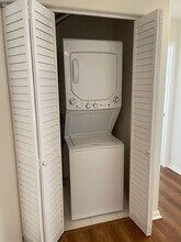 4529 Colfax Ave, Unit Apt 102 in Los Angeles, CA - Building Photo - Building Photo