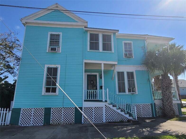 1528 Church St, Unit 1 in Galveston, TX - Building Photo