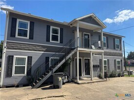 508 E Convent St in Victoria, TX - Building Photo