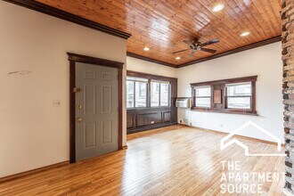 2252 N Cleveland Ave in Chicago, IL - Building Photo - Building Photo