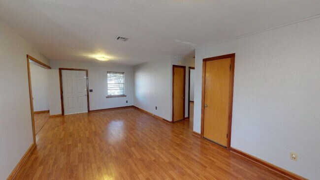 321 H St in Elgin, OK - Building Photo - Building Photo