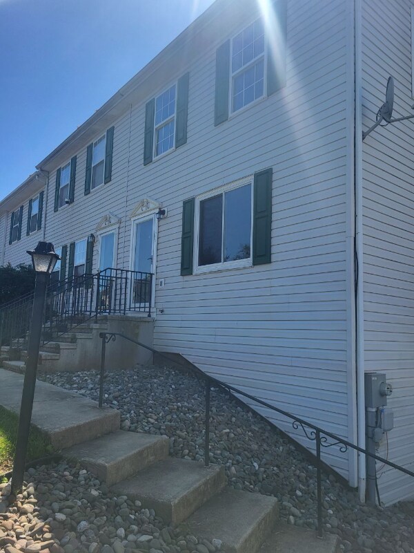 25 Red Barberry Dr in Etters, PA - Building Photo - Building Photo