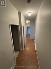 400 Parliament St in Toronto, ON - Building Photo - Building Photo