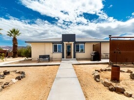 74847 29 Palms Hwy in Twentynine Palms, CA - Building Photo