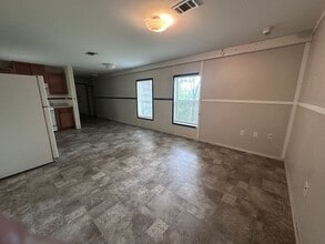 12547 Chapman Rd in Tyler, TX - Building Photo - Building Photo