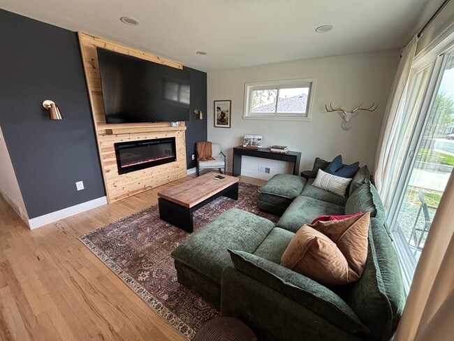 11000 Larry Dr, Unit 1 in Northglenn, CO - Foto de edificio - Building Photo
