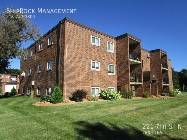 property at 221 7th St N