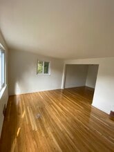 93 Lynwood Ave in North Versailles, PA - Building Photo - Building Photo
