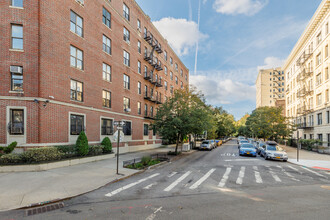 Butler Plaza in Brooklyn, NY - Building Photo - Building Photo