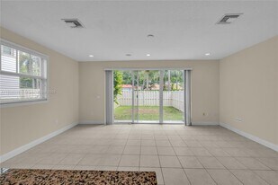 4088 W Palm Aire Dr in Pompano Beach, FL - Building Photo