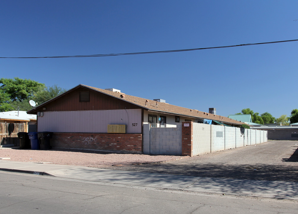 Lynnwood in Mesa, AZ - Building Photo