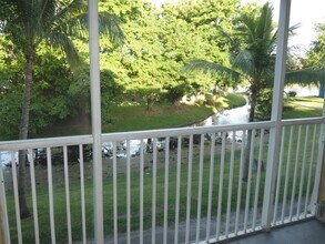 5740 Rock Island Rd in Tamarac, FL - Building Photo - Building Photo