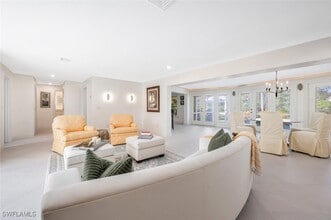 735 Parkview Ln in Naples, FL - Building Photo - Building Photo