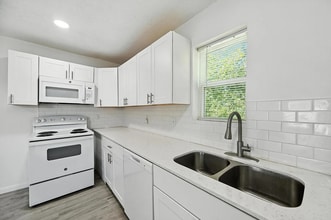 320 T A Carroll Ave in Corsicana, TX - Building Photo - Building Photo