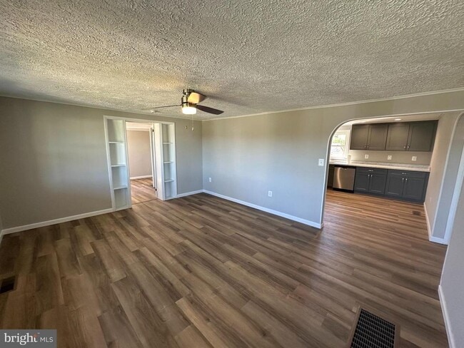 938 Forrest Dr in Stanley, VA - Building Photo - Building Photo