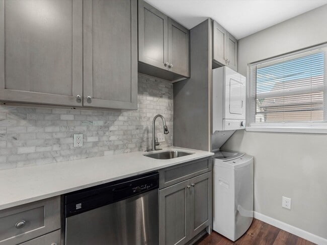 property at 3025 Prospect St