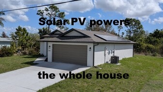 7352 Quarry St in Englewood, FL - Building Photo