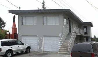 2645 Wakefield Ave in Oakland, CA - Building Photo
