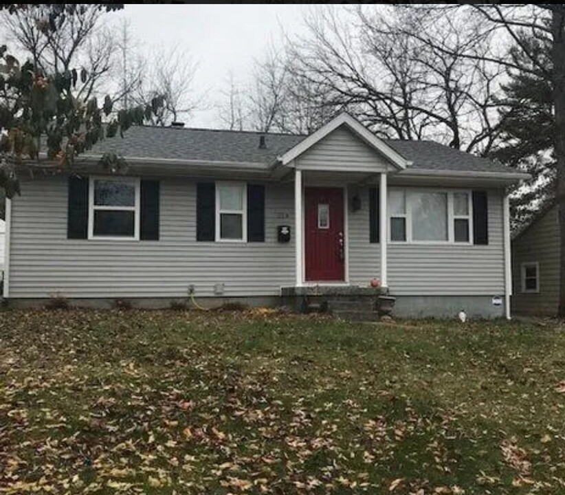 514 S Eastside Dr in Bloomington, IN - Building Photo