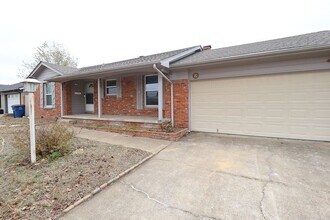 7516 E 27th St in Tulsa, OK - Building Photo - Building Photo