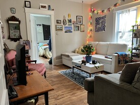 75 Lyman Ave, Unit 936 Pine in Burlington, VT - Building Photo