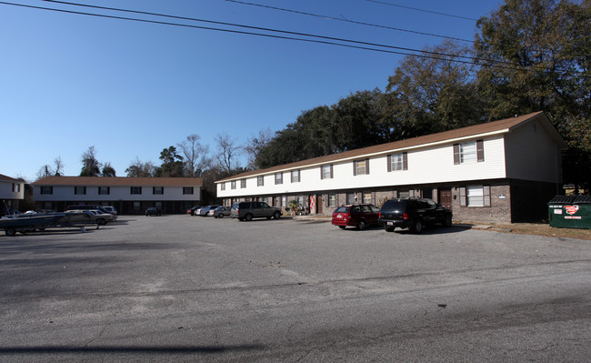 Mulberry Pond in Charleston, SC - Building Photo - Building Photo