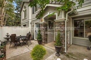 6221 Barb Werner Ln in San Jose, CA - Building Photo