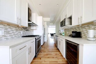 1710 A St SE in Washington, DC - Building Photo - Building Photo