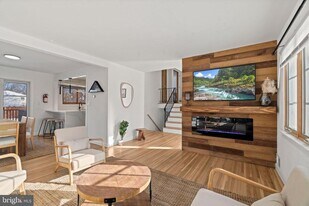 209 Front St in Mount Holly, NJ - Building Photo