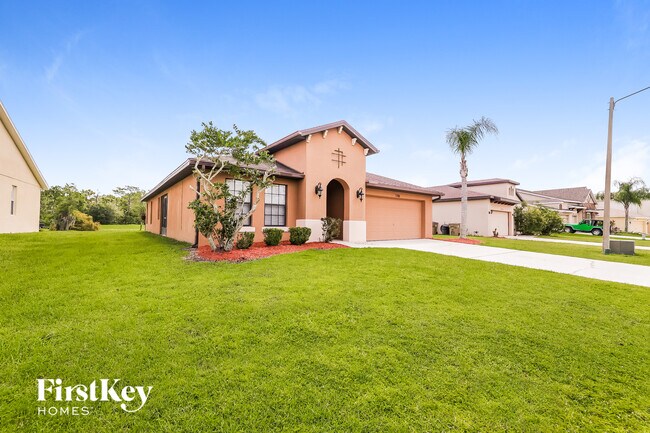 2708 Eagle Cliff Dr in Kissimmee, FL - Foto de edificio - Building Photo