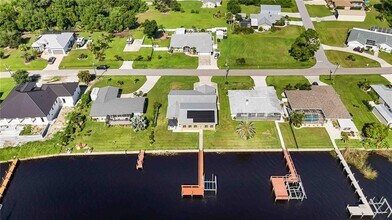 2300 Harbour Dr in Punta Gorda, FL - Building Photo - Building Photo