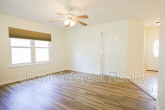 342 Apple Dr in Crestview, FL - Building Photo - Building Photo